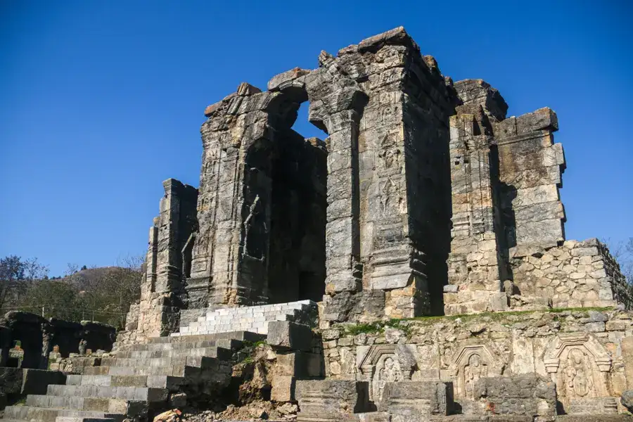 See Kashmir Travels - Destinations